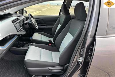 2014 Toyota Aqua - Thumbnail