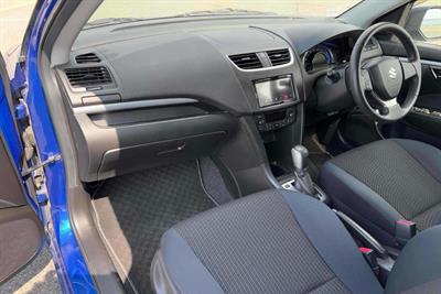 2013 Suzuki Swift - Thumbnail