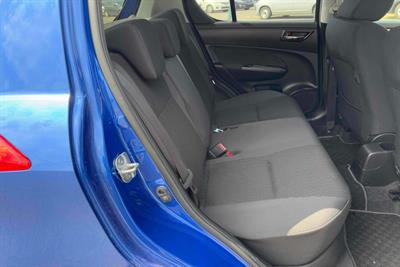 2013 Suzuki Swift - Thumbnail