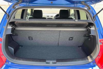 2013 Suzuki Swift - Thumbnail
