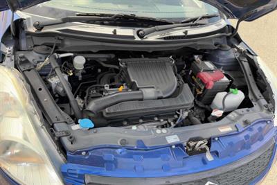 2013 Suzuki Swift - Thumbnail