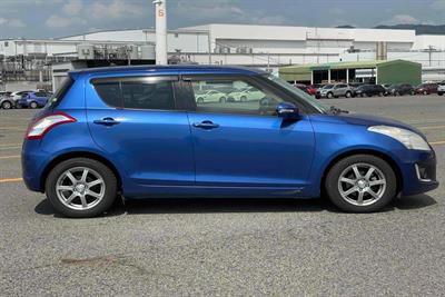 2013 Suzuki Swift - Thumbnail