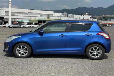 2013 Suzuki Swift - Thumbnail