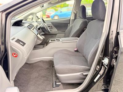 2013 Toyota Prius - Thumbnail