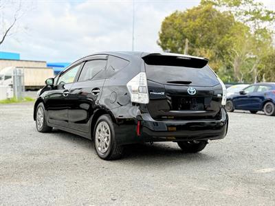 2013 Toyota Prius - Thumbnail