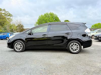 2013 Toyota Prius - Thumbnail