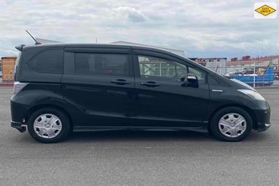 2012 Honda Freed - Thumbnail