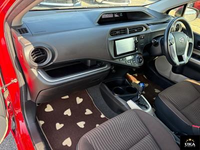 2014 Toyota Aqua - Thumbnail