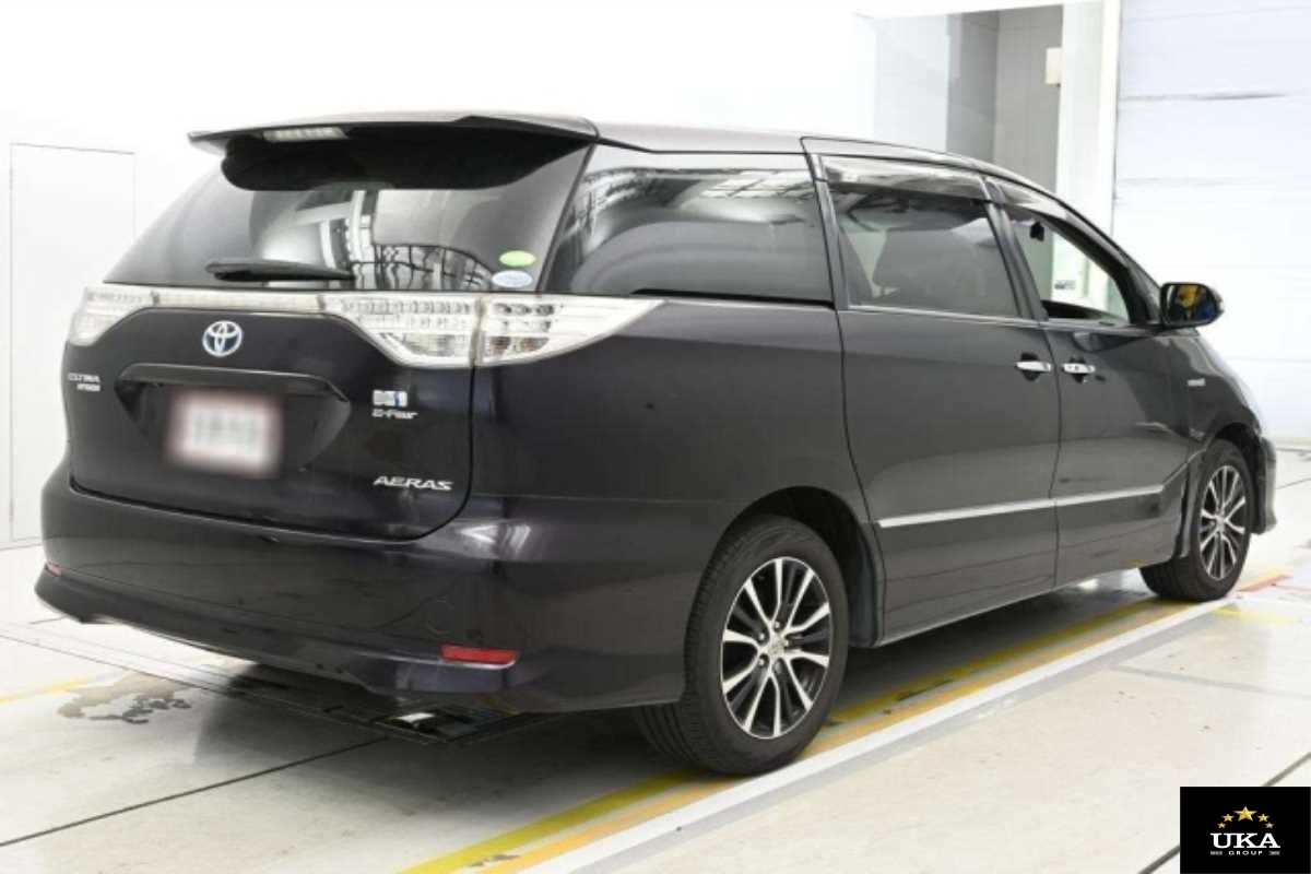 2013 Toyota Estima