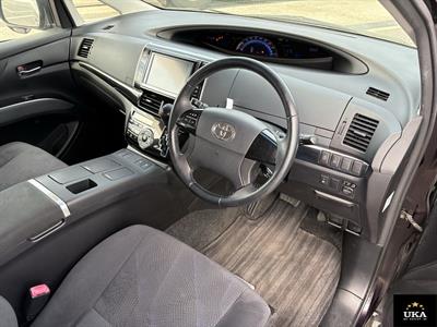 2013 Toyota Estima - Thumbnail