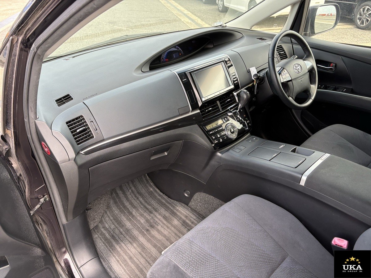 2013 Toyota Estima