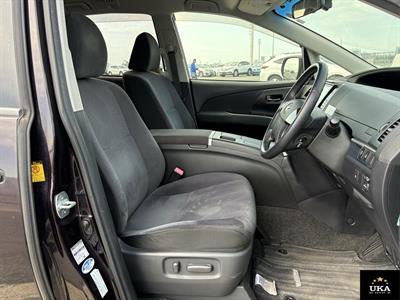 2013 Toyota Estima - Thumbnail