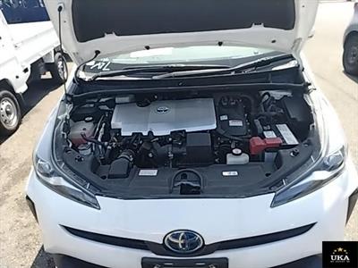 2019 Toyota Prius - Thumbnail