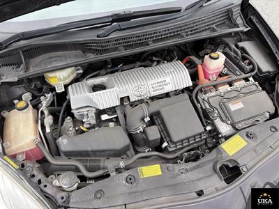 2013 Toyota Prius - Thumbnail