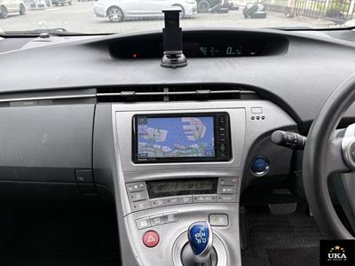 2013 Toyota Prius - Thumbnail