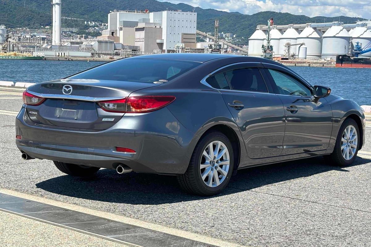 2013 Mazda Atenza