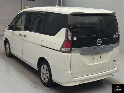 2017 Nissan Serena - Thumbnail