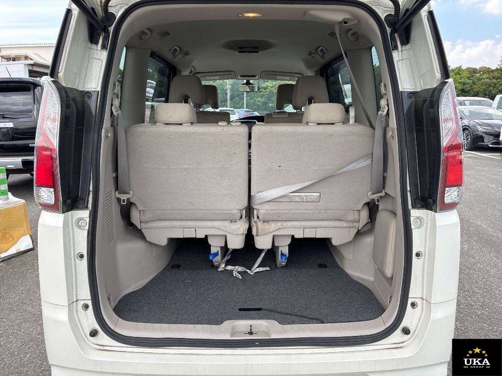 2017 Nissan Serena