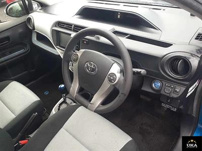 2013 Toyota Aqua - Thumbnail