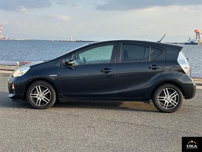 2012 Toyota Aqua - Thumbnail