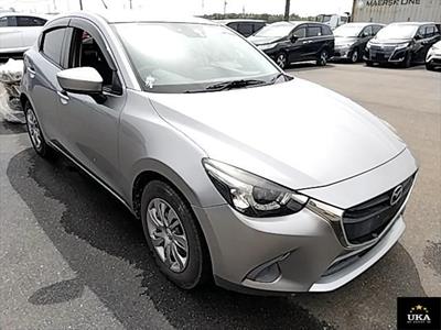 2016 Mazda Demio
