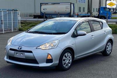 2014 Toyota Aqua - Thumbnail