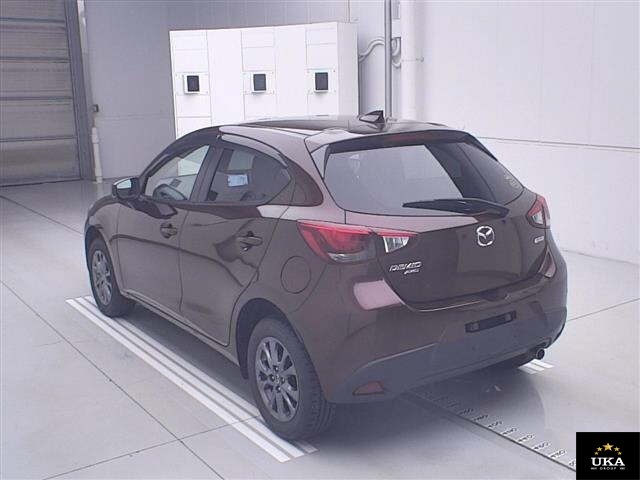 2017 Mazda Demio