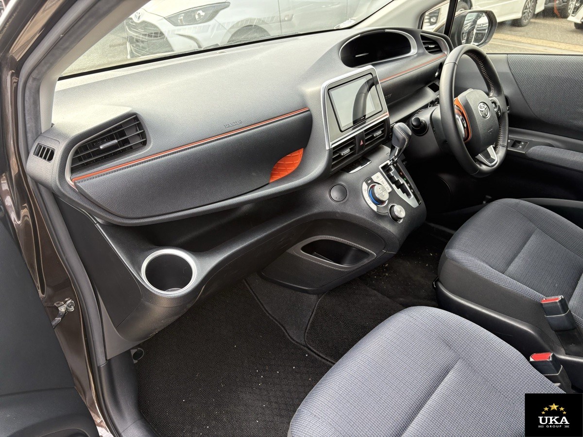 2017 Toyota Sienta