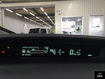 2013 Toyota Prius - Thumbnail