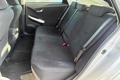 2013 Toyota Prius - Thumbnail