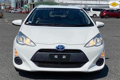 2016 Toyota Aqua - Thumbnail
