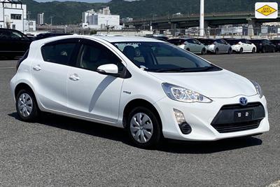 2016 Toyota Aqua - Thumbnail