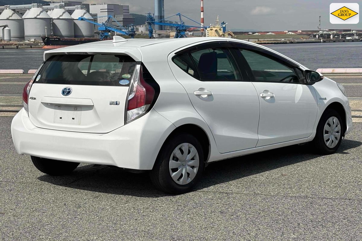2016 Toyota Aqua