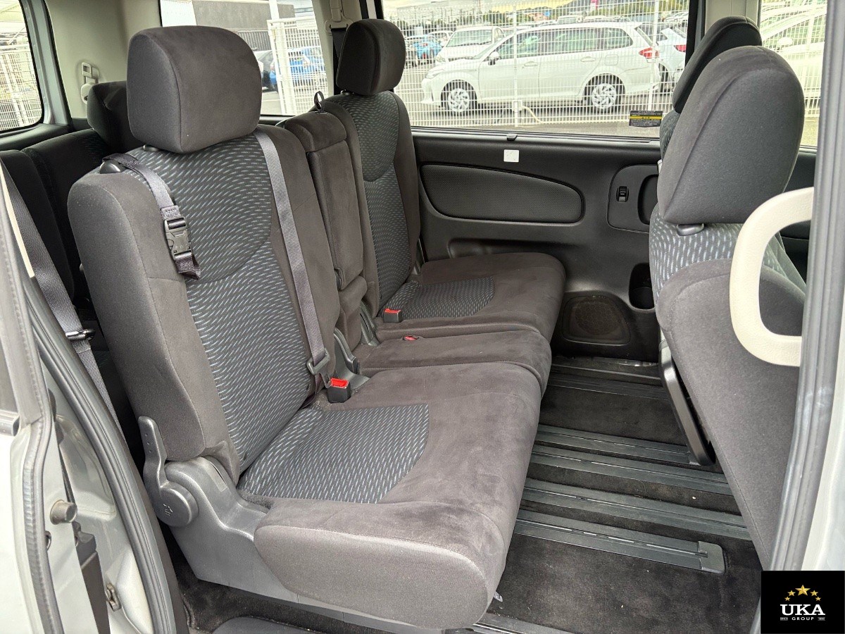 2015 Nissan Serena