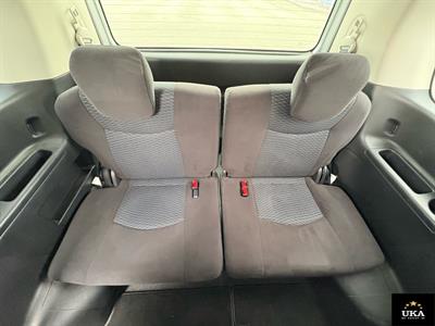 2015 Nissan Serena - Thumbnail