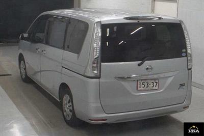 2015 Nissan Serena - Thumbnail