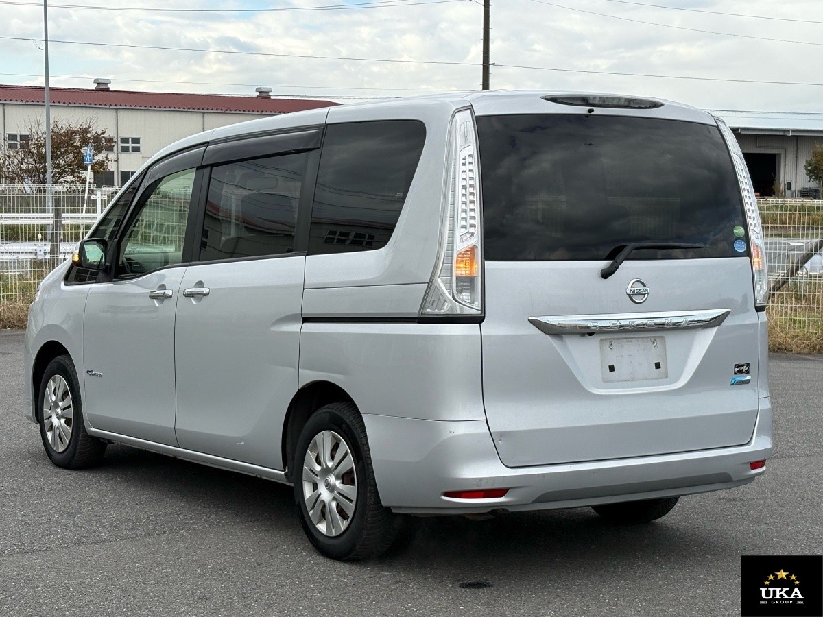 2015 Nissan Serena