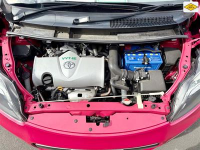2015 Toyota Porte - Thumbnail
