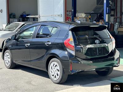 2018 Toyota Aqua - Thumbnail