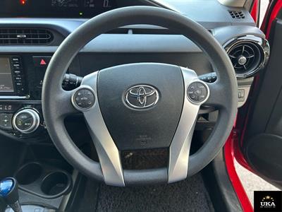 2015 Toyota Aqua - Thumbnail