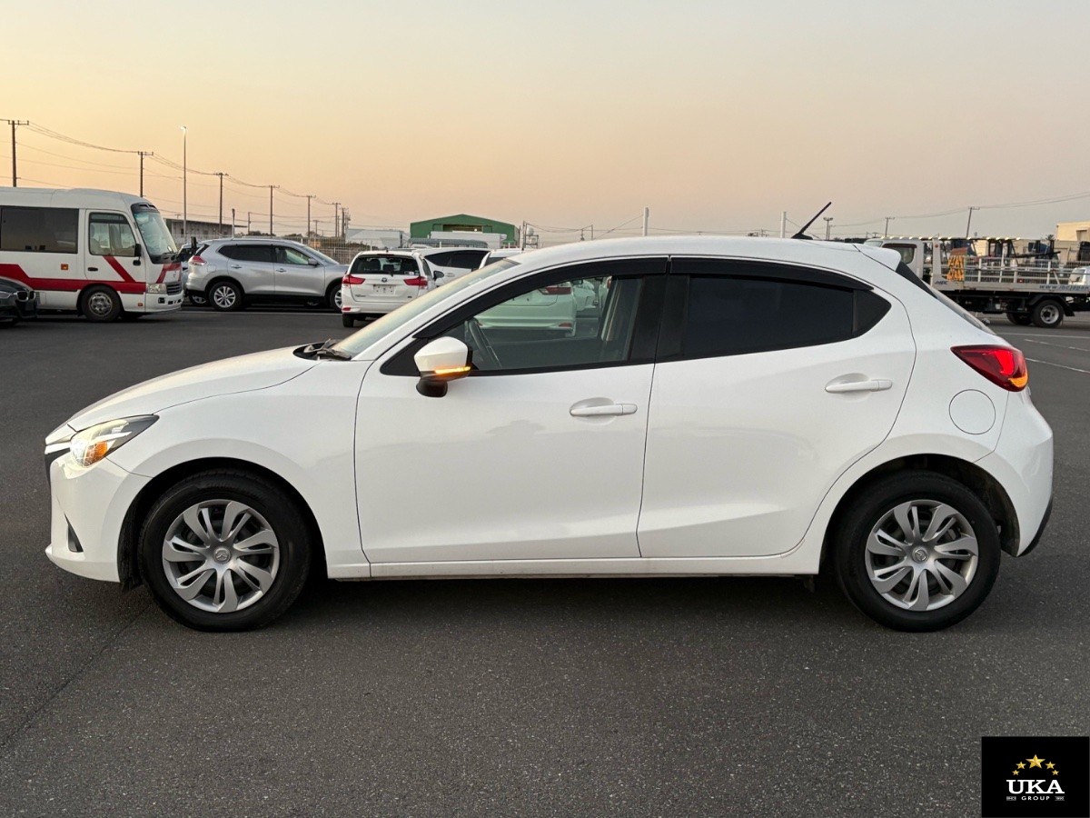2018 Mazda Demio