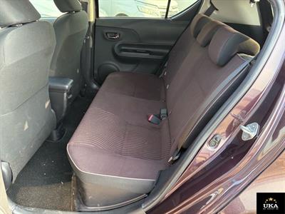 2015 Toyota Aqua - Thumbnail