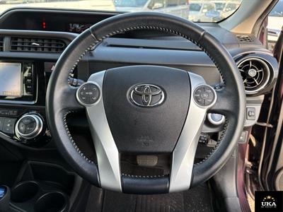 2015 Toyota Aqua - Thumbnail
