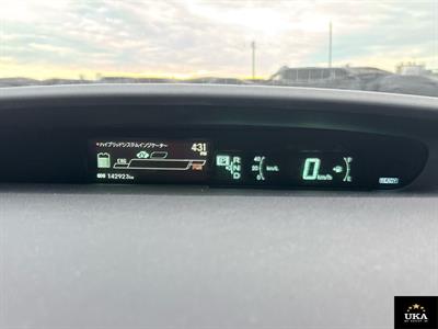 2013 Toyota Prius - Thumbnail