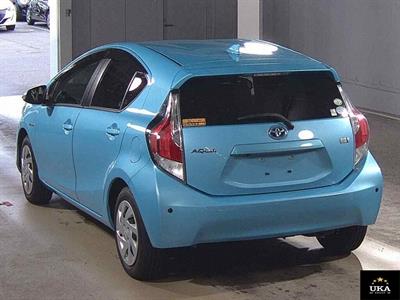 2015 Toyota Aqua - Thumbnail