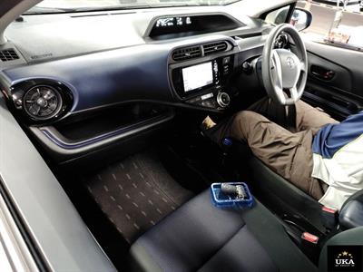 2015 Toyota Aqua - Thumbnail