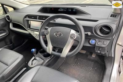 2014 Toyota Aqua - Thumbnail