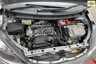 2014 Toyota Aqua - Thumbnail