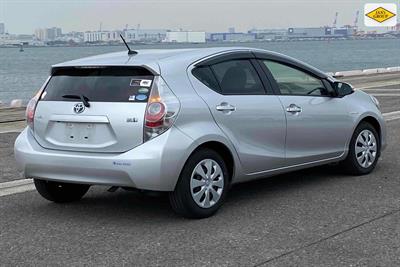 2014 Toyota Aqua - Thumbnail