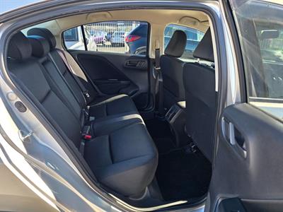 2016 Honda Grace - Thumbnail